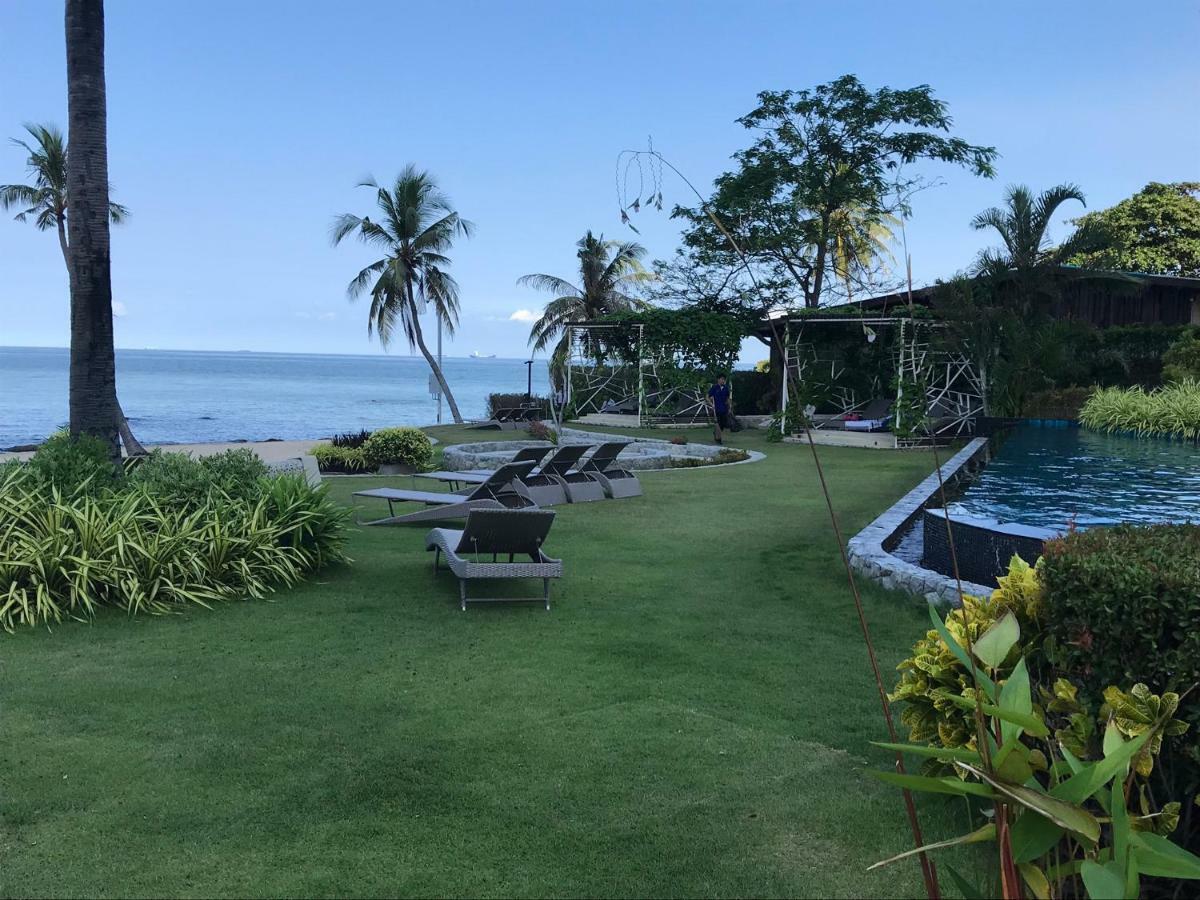 Luxurious Beachfront Pattaya Buitenkant foto