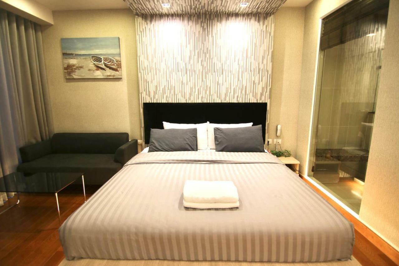 Luxurious Beachfront Pattaya Buitenkant foto
