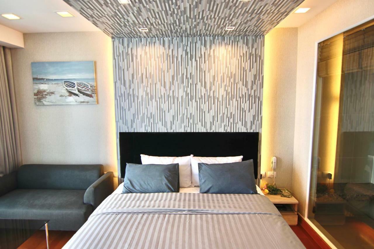 Luxurious Beachfront Pattaya Buitenkant foto